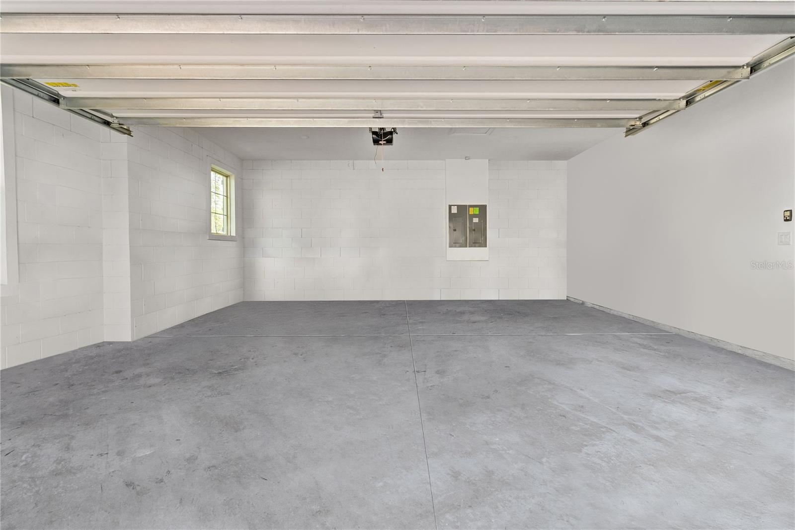 Image 53 of 57 For 14978 Fells Lane