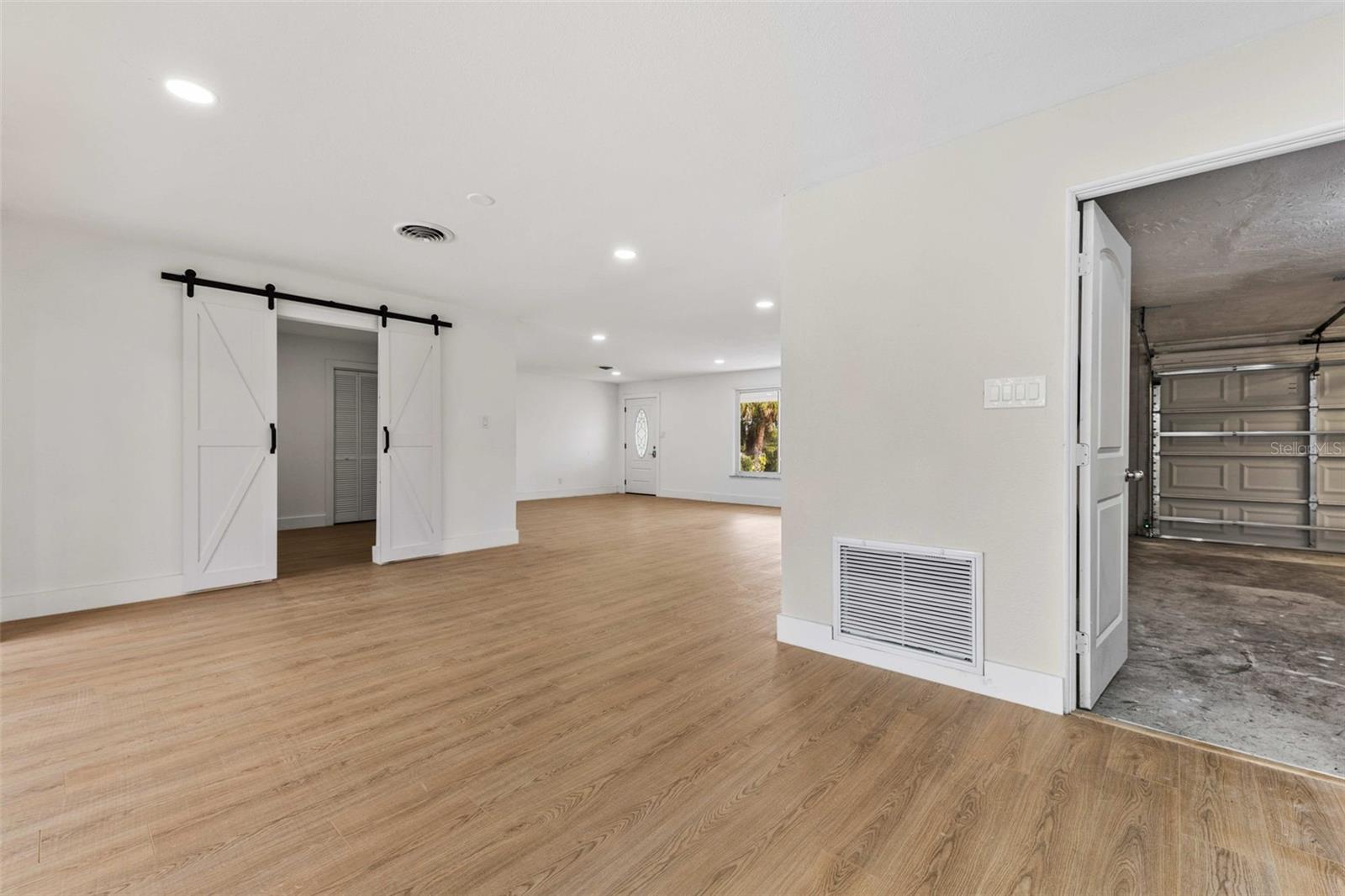 Image 28 of 62 For 1822 Banyan Tree Drive