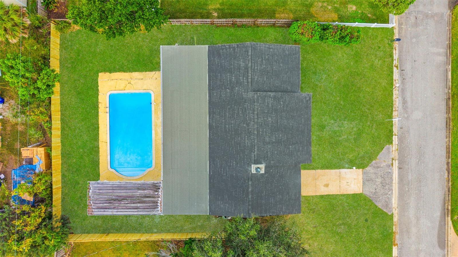 Image 3 of 62 For 1822 Banyan Tree Drive