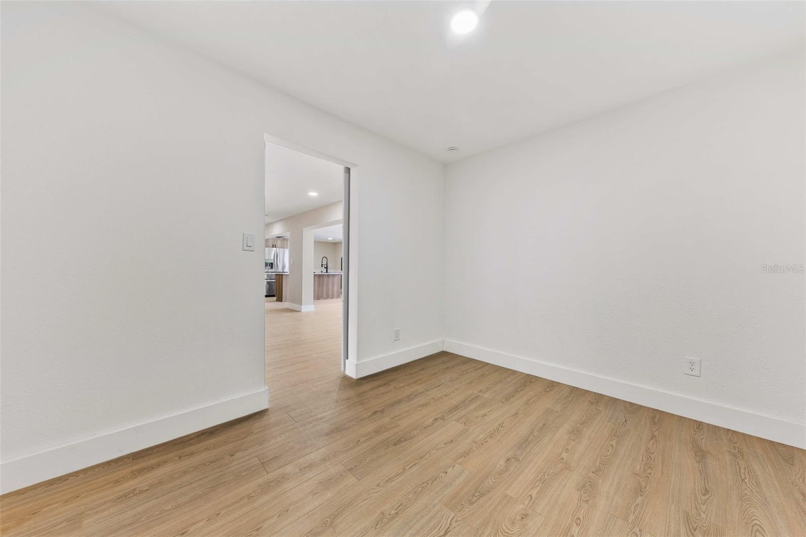 Image 34 of 62 For 1822 Banyan Tree Drive