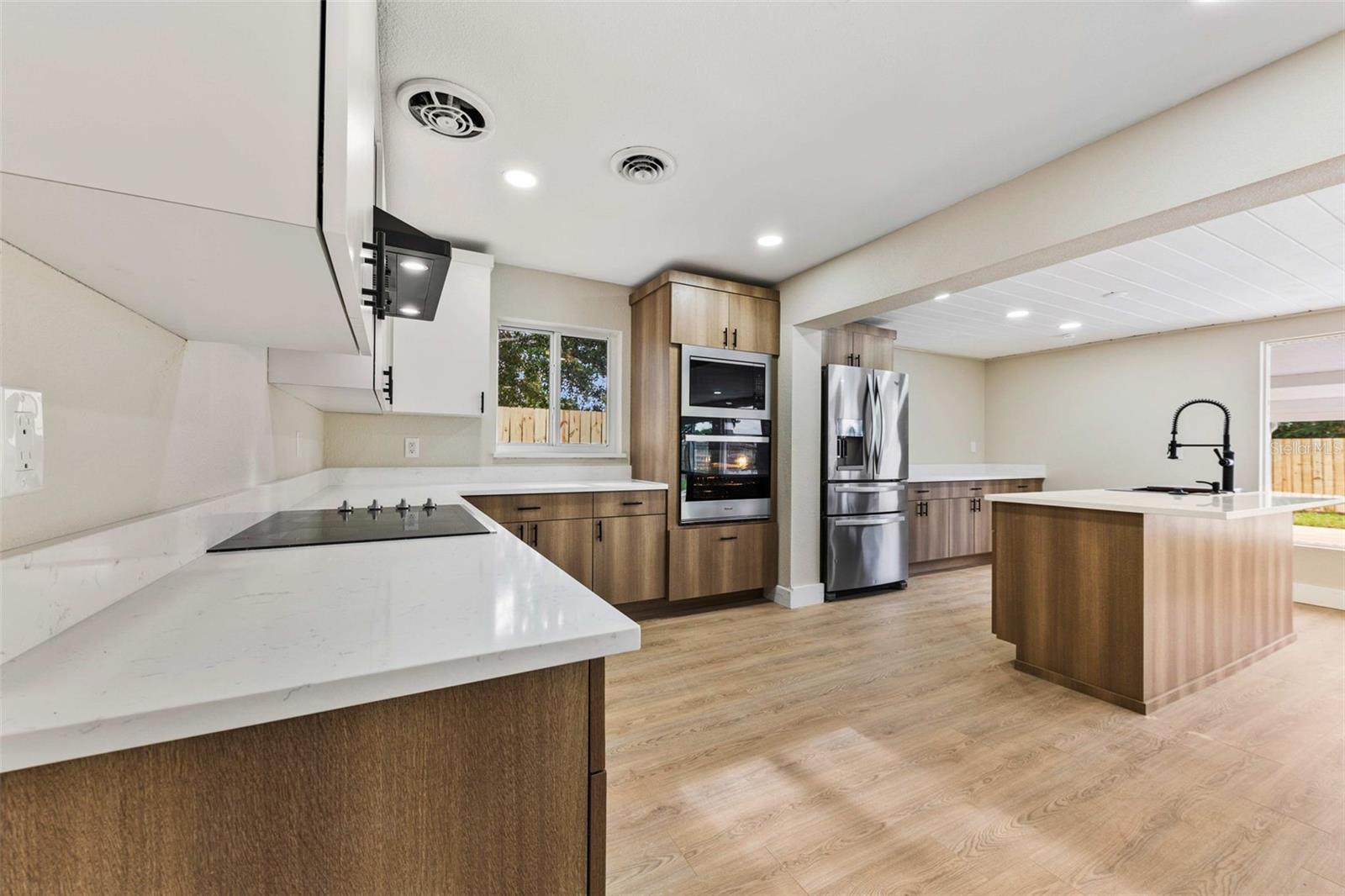 Image 37 of 62 For 1822 Banyan Tree Drive