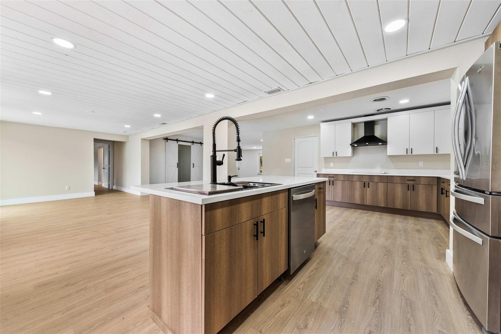 Image 42 of 62 For 1822 Banyan Tree Drive