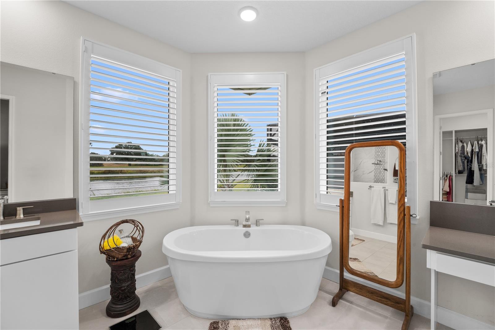 Image 27 of 44 For 193 Hampton Loop