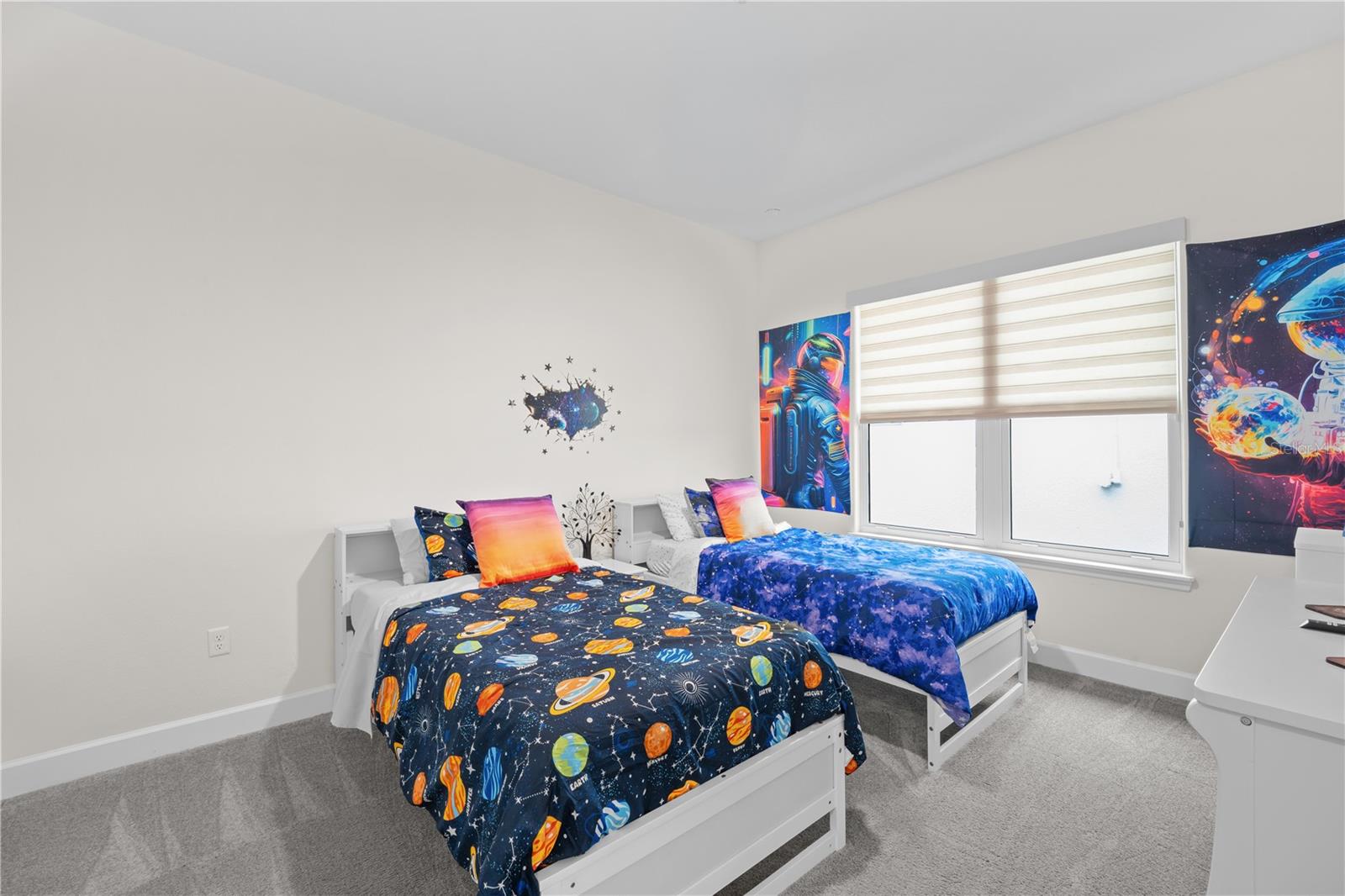 Image 33 of 44 For 193 Hampton Loop