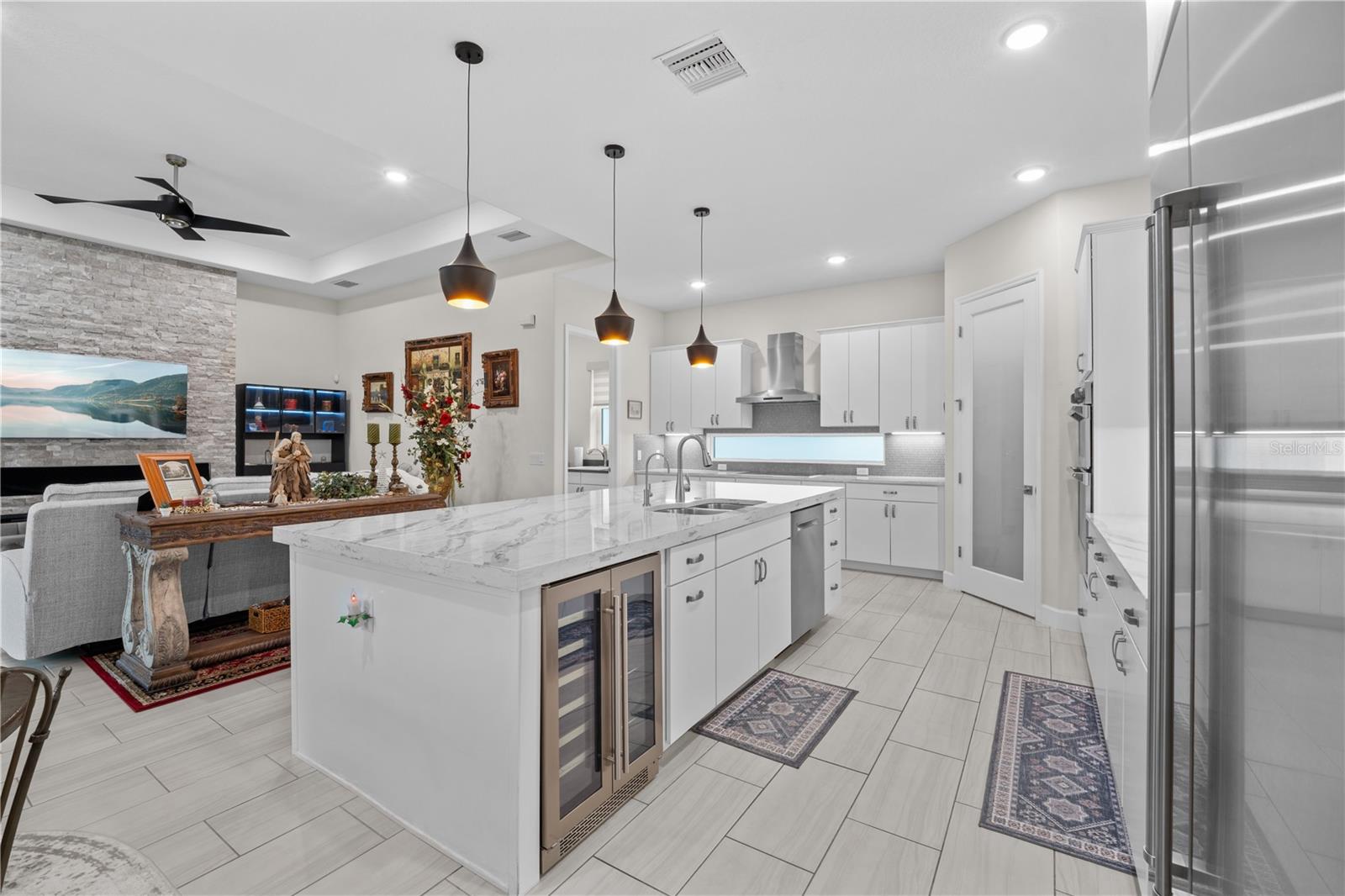 Image 5 of 44 For 193 Hampton Loop