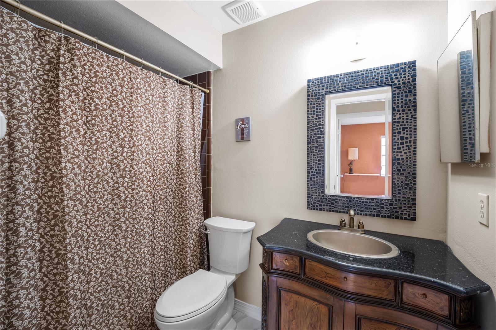 Image 10 of 19 For 128 Hollyhock Court