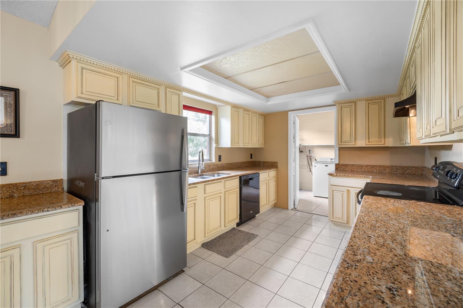 Image 15 of 19 For 128 Hollyhock Court