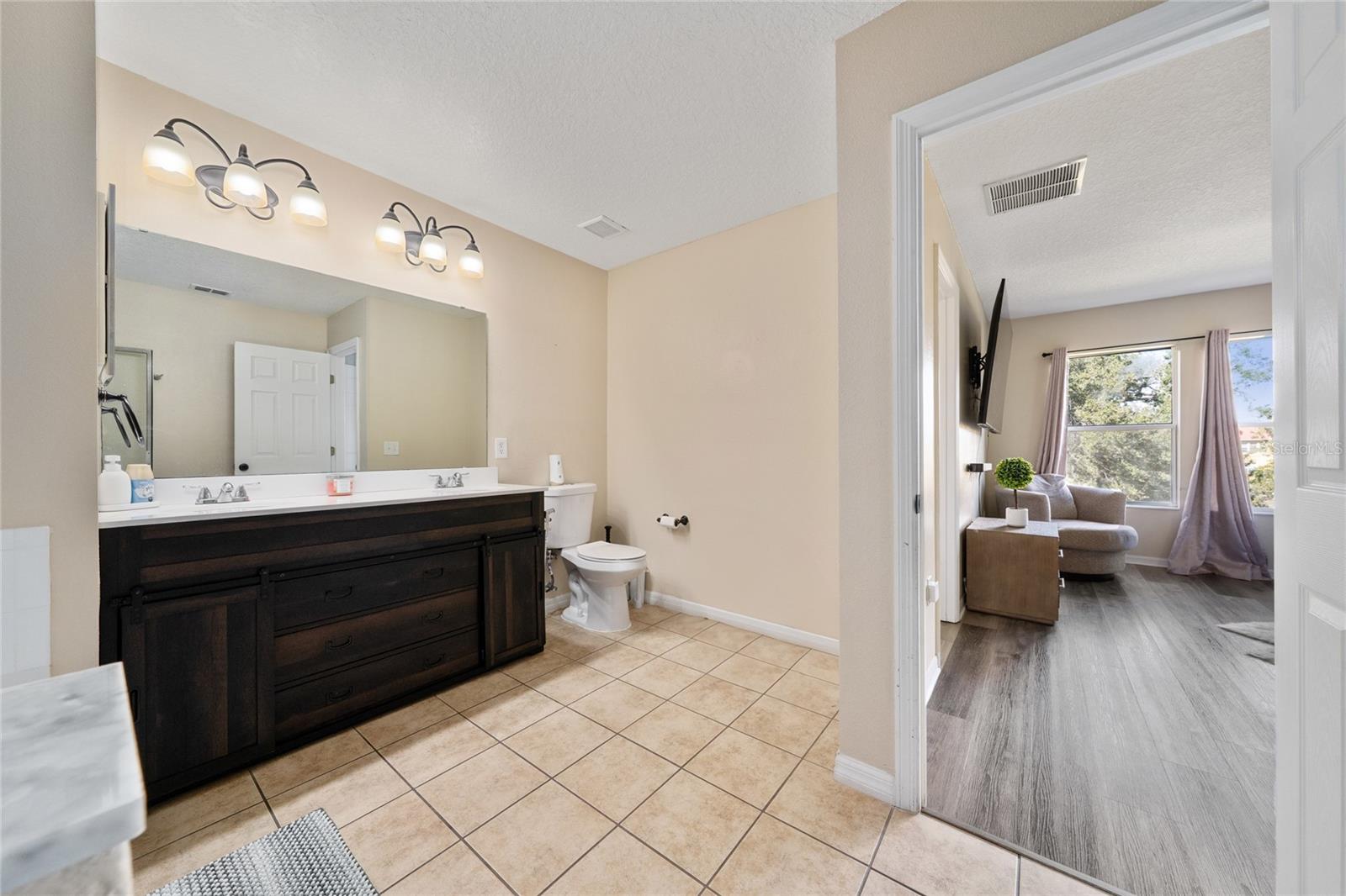 Image 18 of 41 For 3008 Seaview Castle Drive
