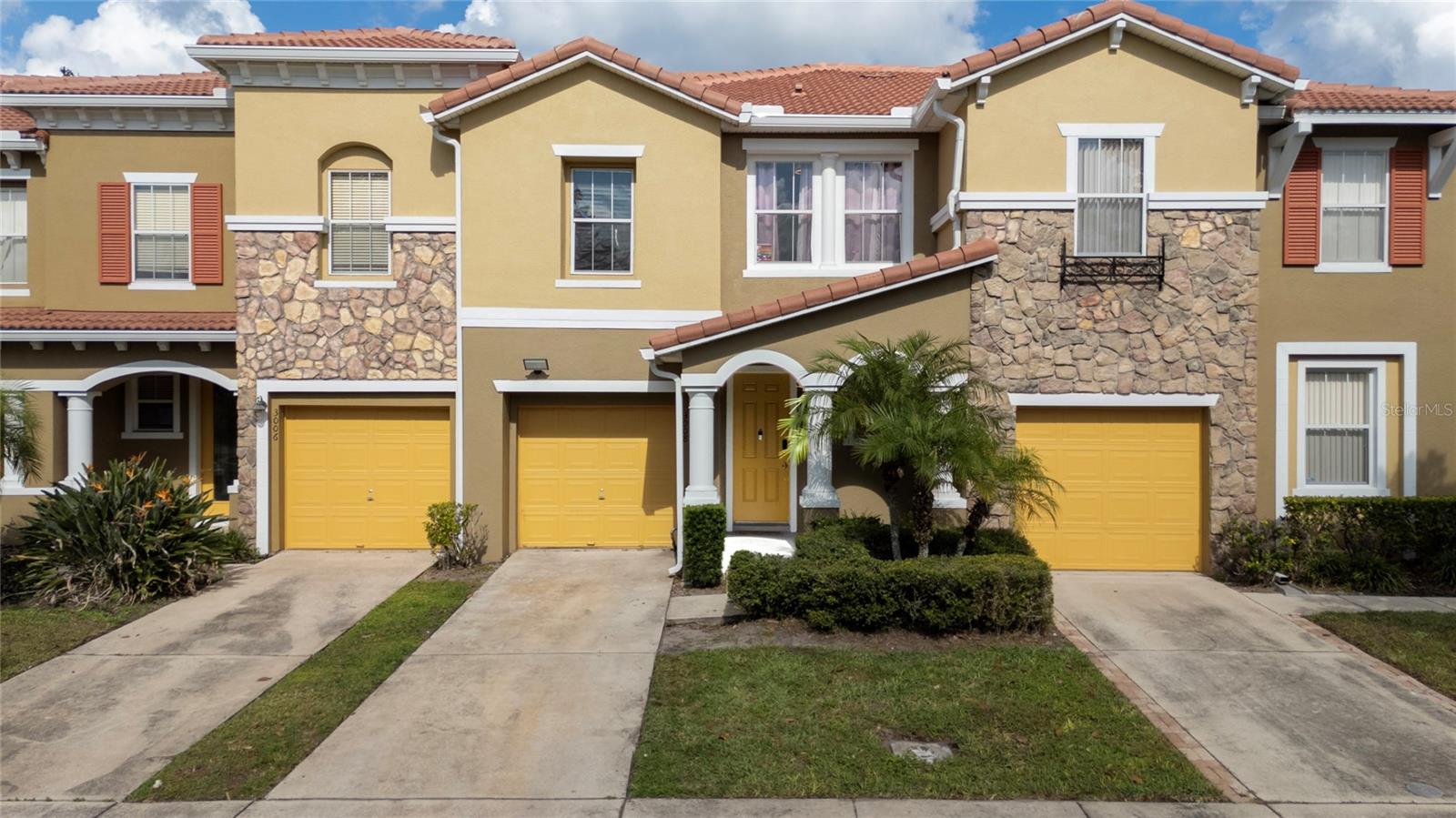 Image 2 of 41 For 3008 Seaview Castle Drive