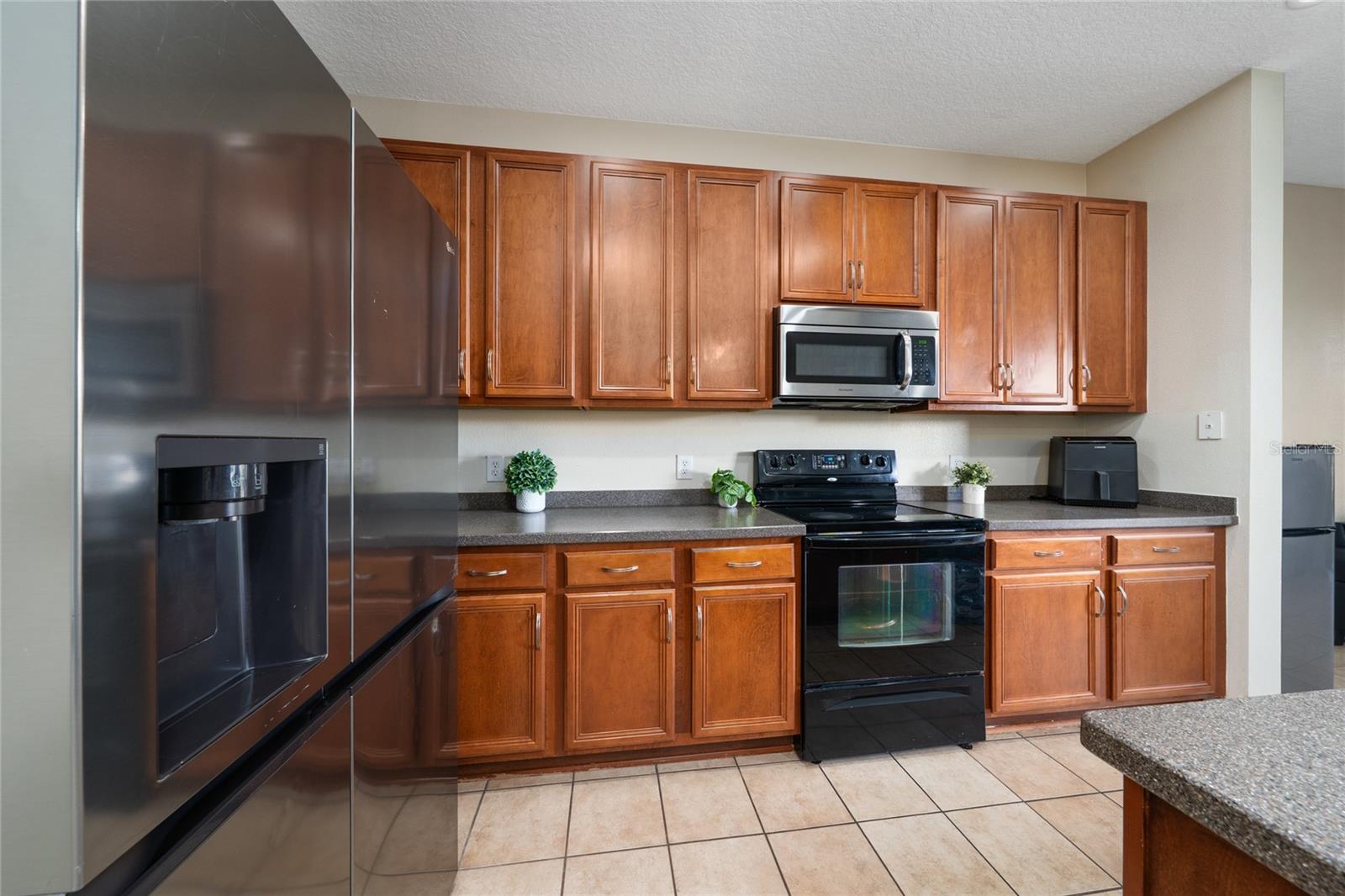 Image 3 of 41 For 3008 Seaview Castle Drive