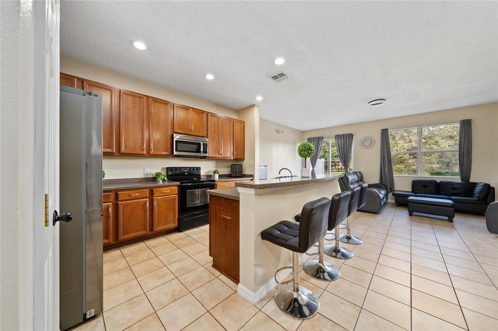 Image 5 of 41 For 3008 Seaview Castle Drive