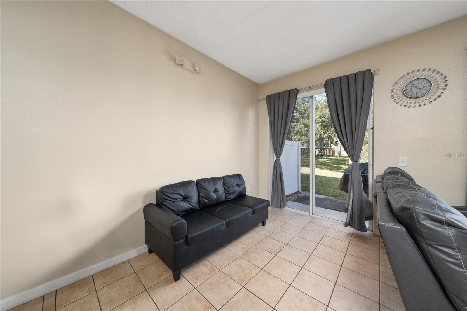 Image 9 of 41 For 3008 Seaview Castle Drive