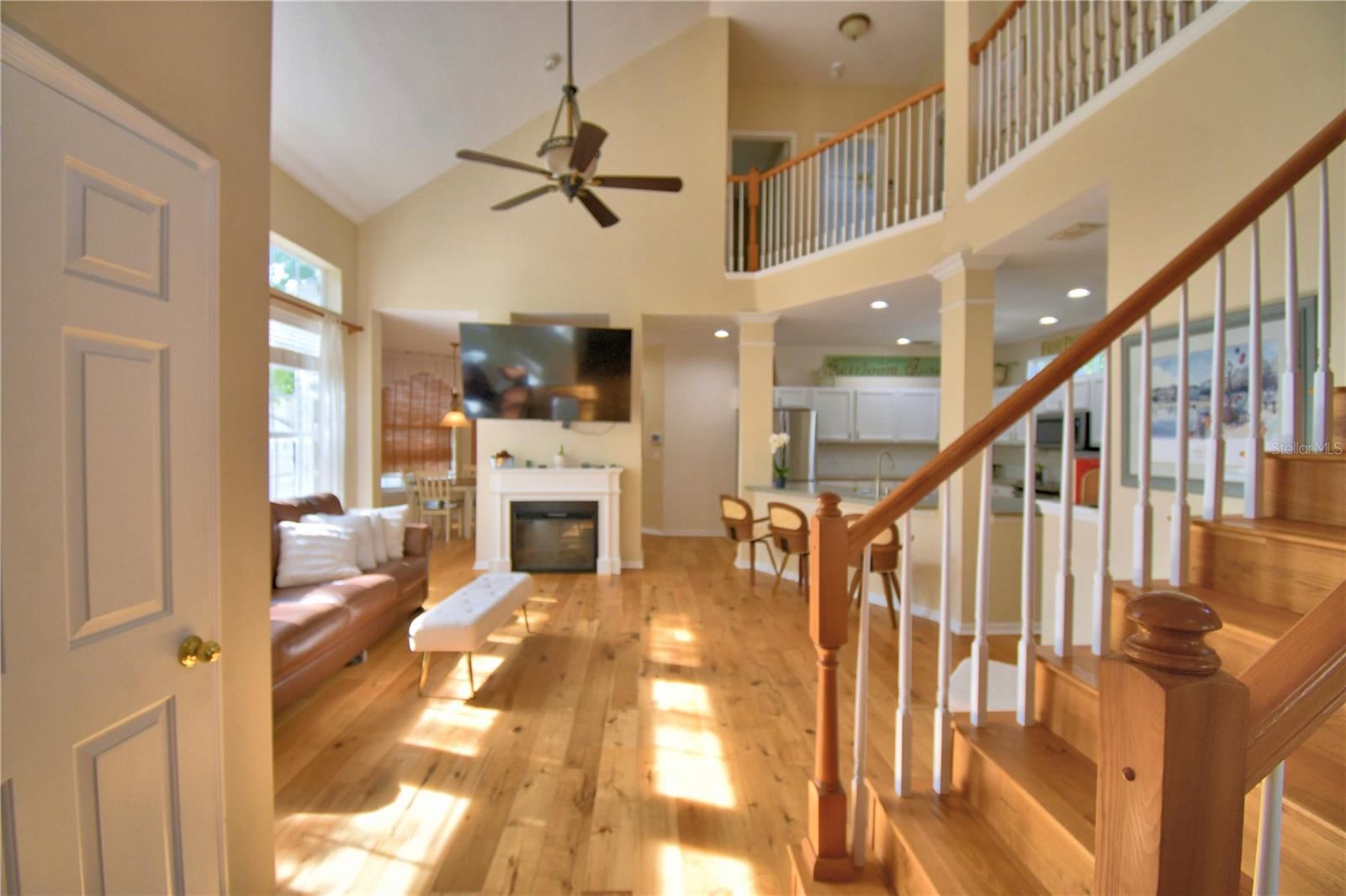 Image 15 of 78 For 908 Yew Court