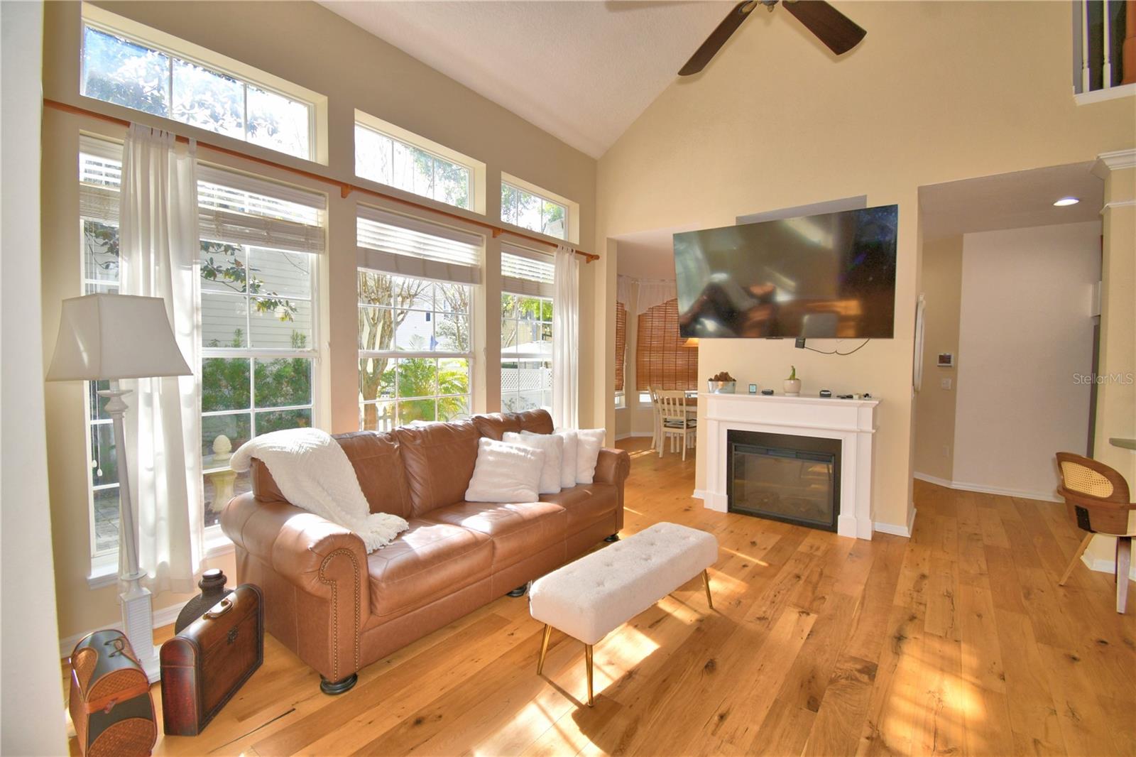 Image 16 of 78 For 908 Yew Court