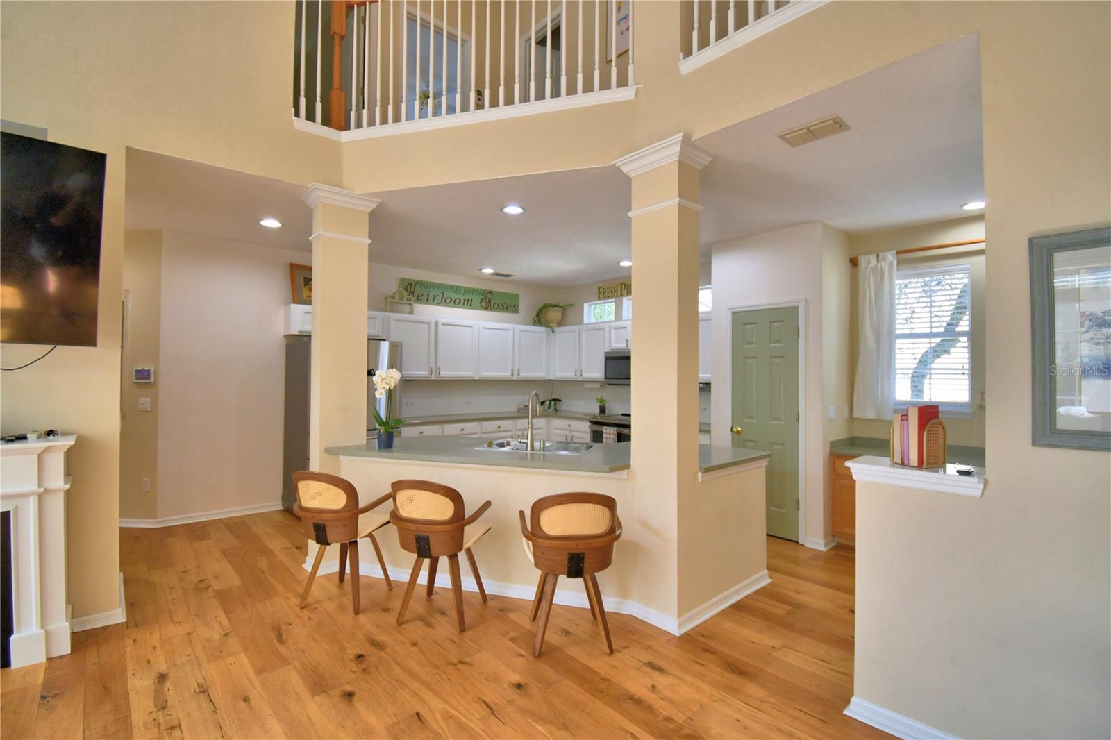 Image 22 of 78 For 908 Yew Court