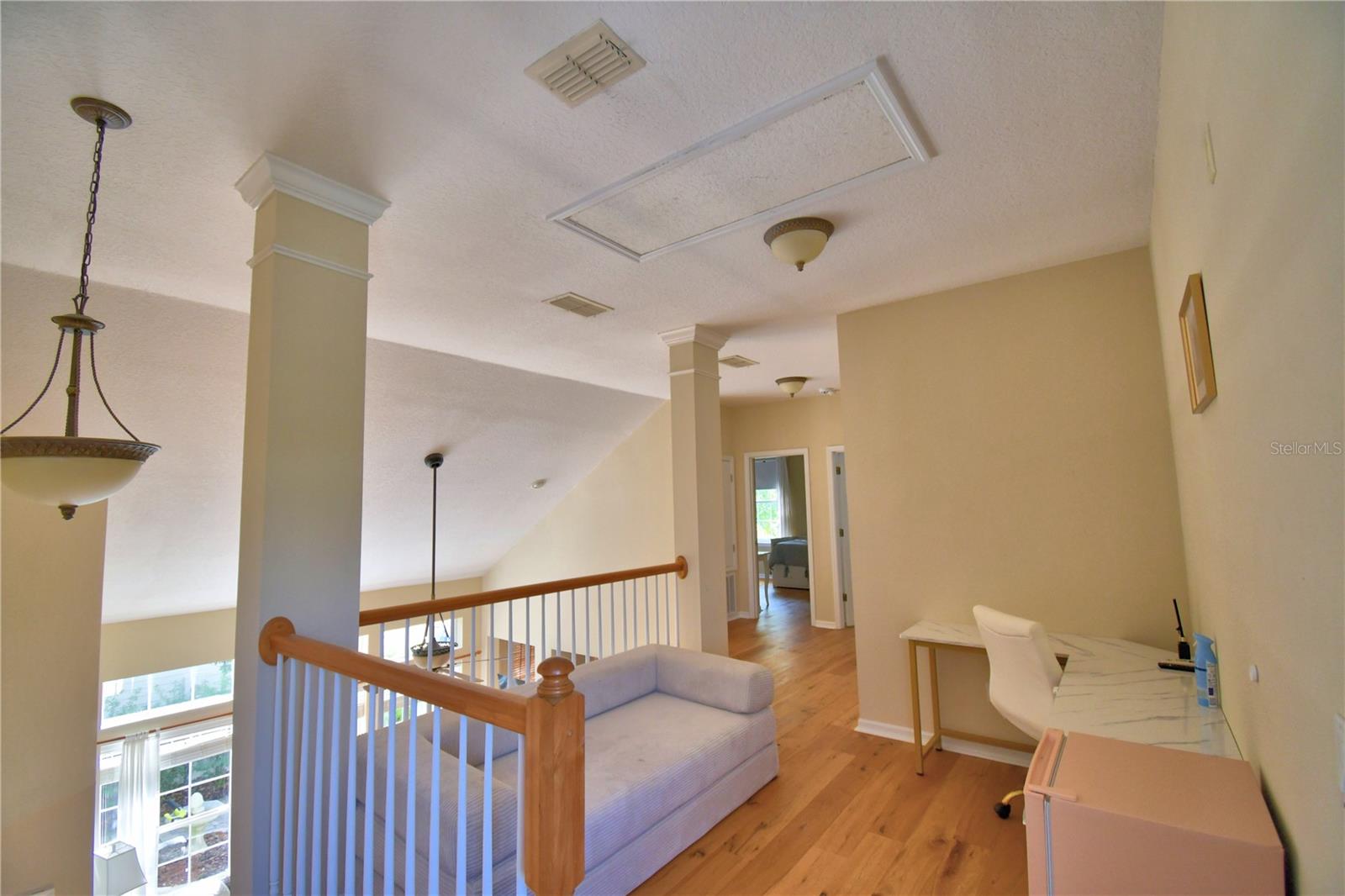 Image 43 of 78 For 908 Yew Court