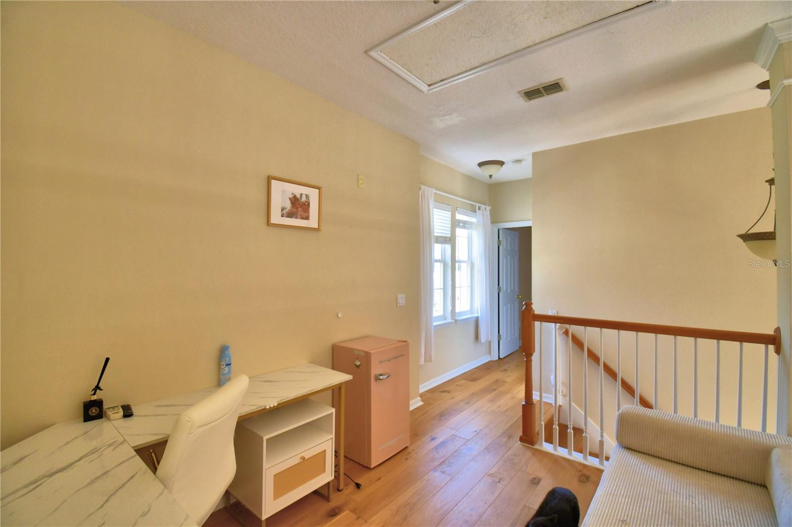 Image 44 of 78 For 908 Yew Court