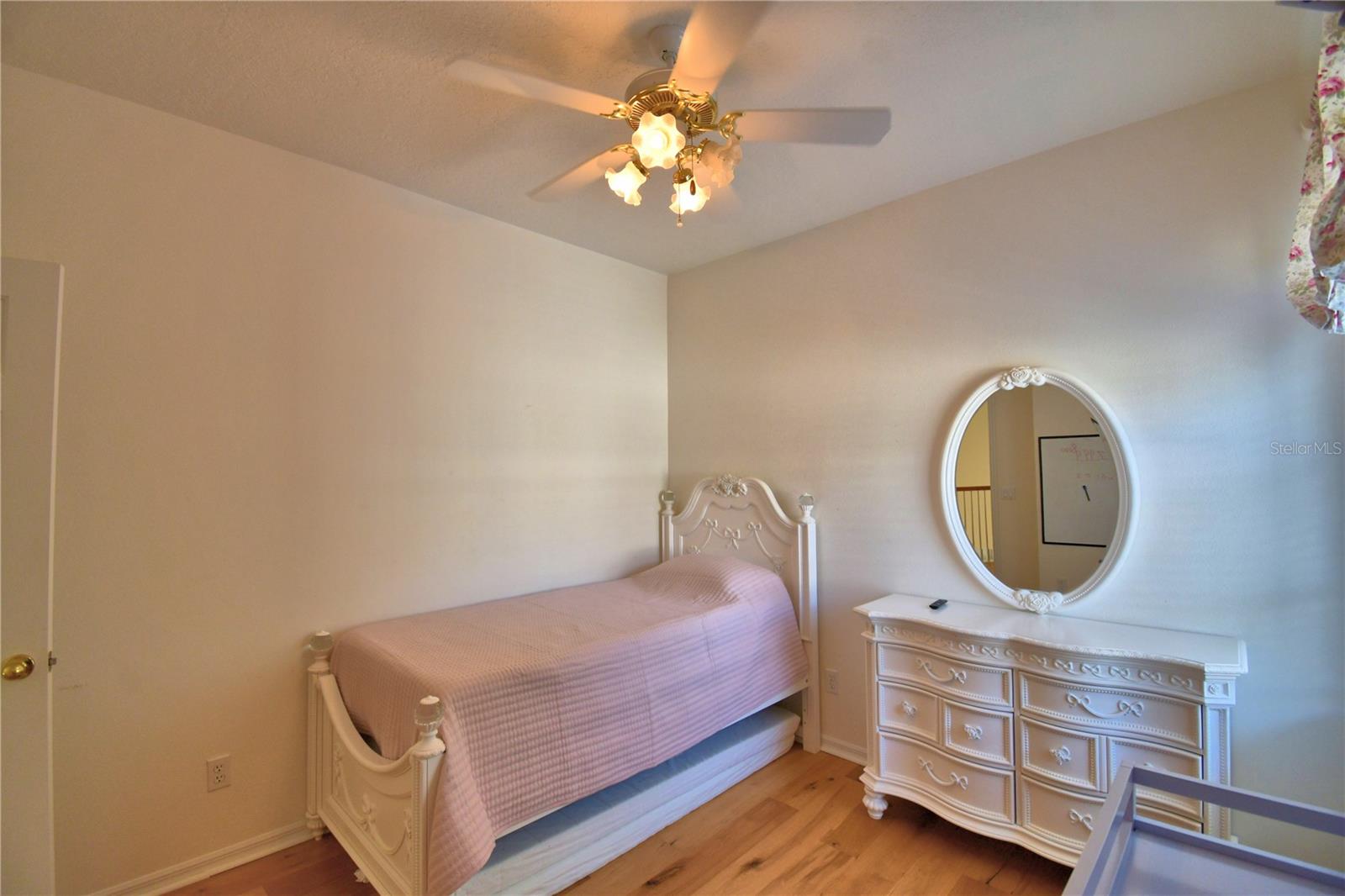 Image 50 of 78 For 908 Yew Court