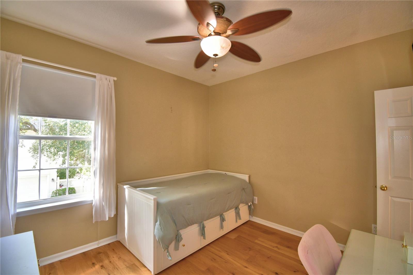 Image 55 of 78 For 908 Yew Court