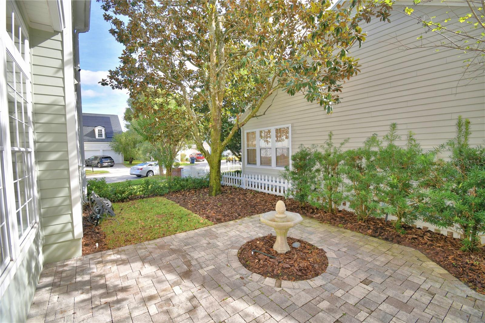 Image 57 of 78 For 908 Yew Court