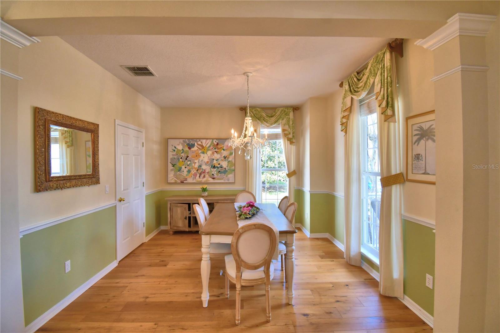 Image 8 of 78 For 908 Yew Court