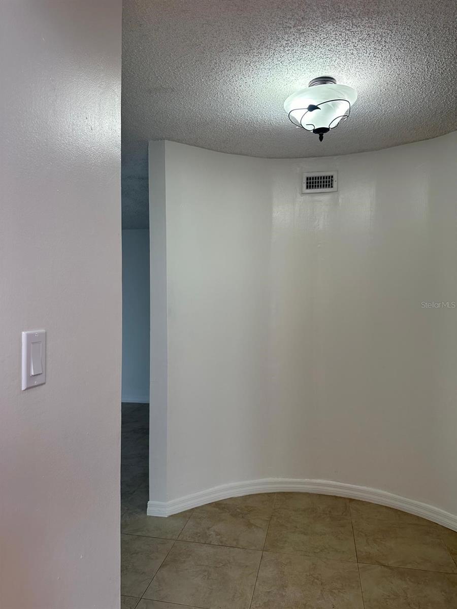 Image 11 of 13 For 548 Orange 23