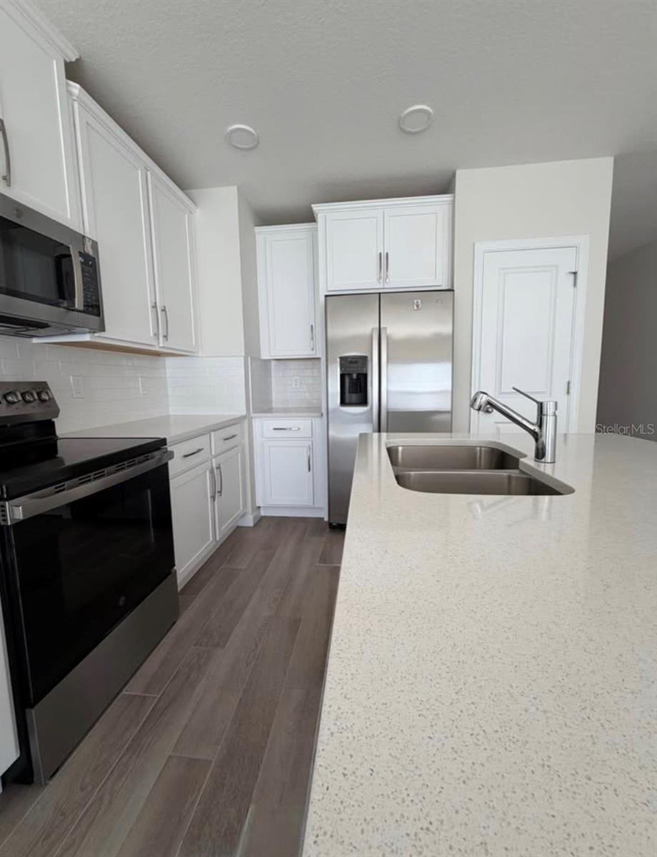 Image 5 of 37 For 5115 Prairie Preserve Run