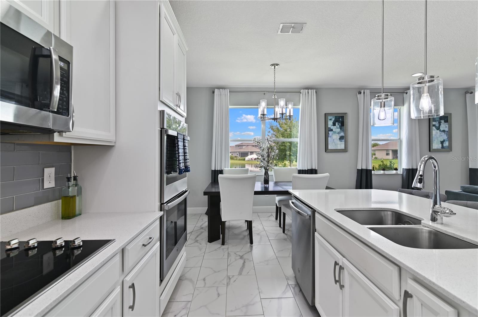 Image 8 of 30 For 2180 Rush Bay Way