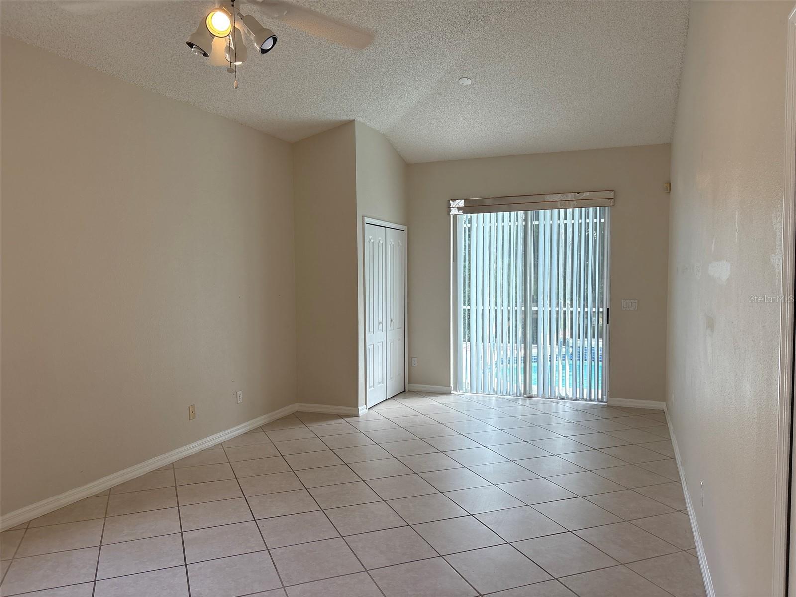 Image 10 of 11 For 13815 Boros Street