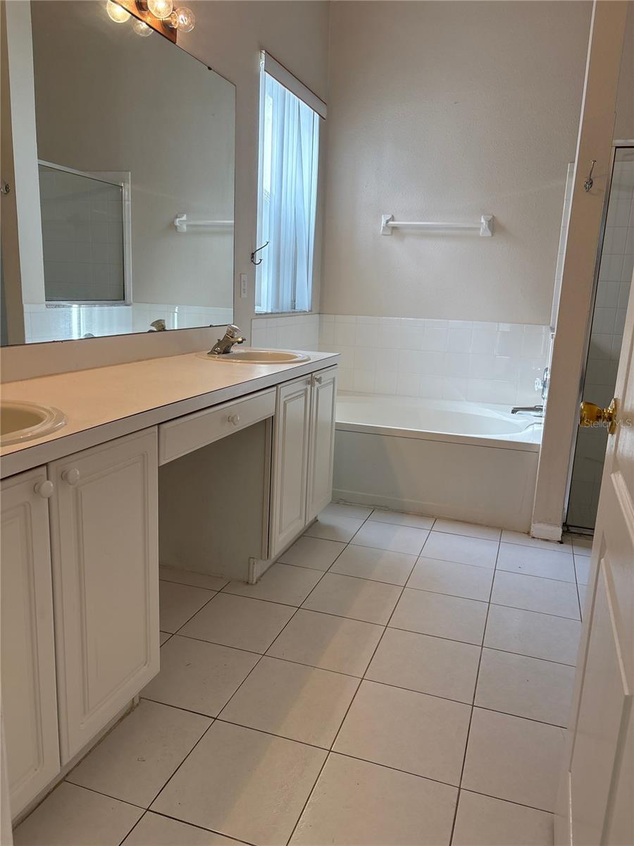 Image 11 of 11 For 13815 Boros Street