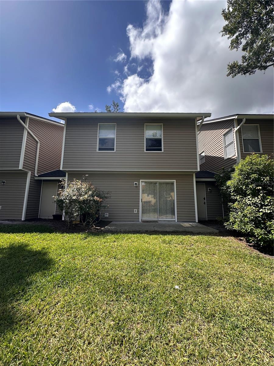 Image 19 of 24 For 6010 Scotchwood Glen 109