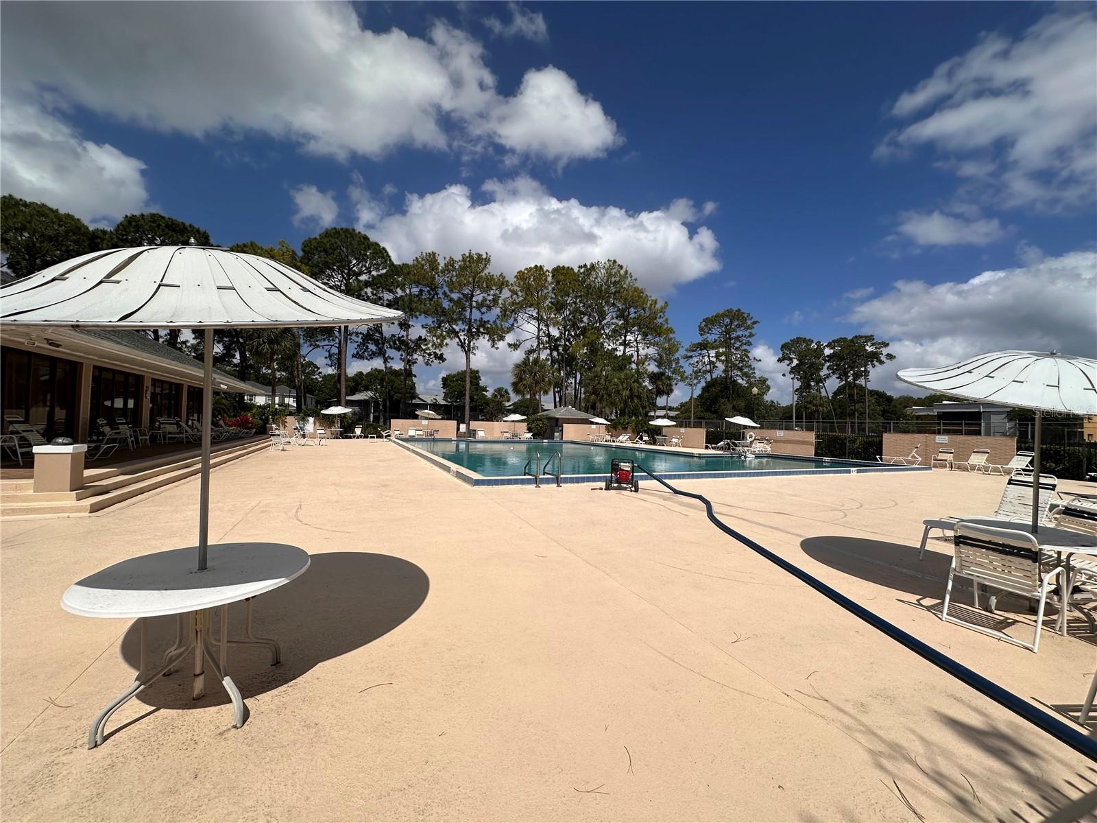 Image 23 of 24 For 6010 Scotchwood Glen 109