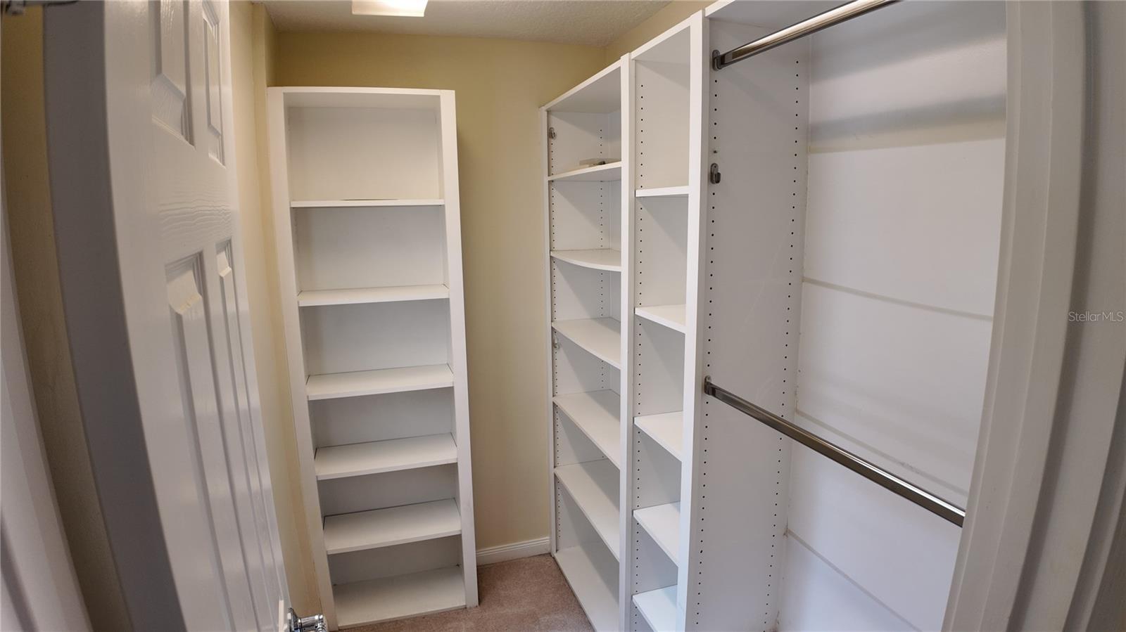 Image 17 of 45 For 8561 Insular Lane