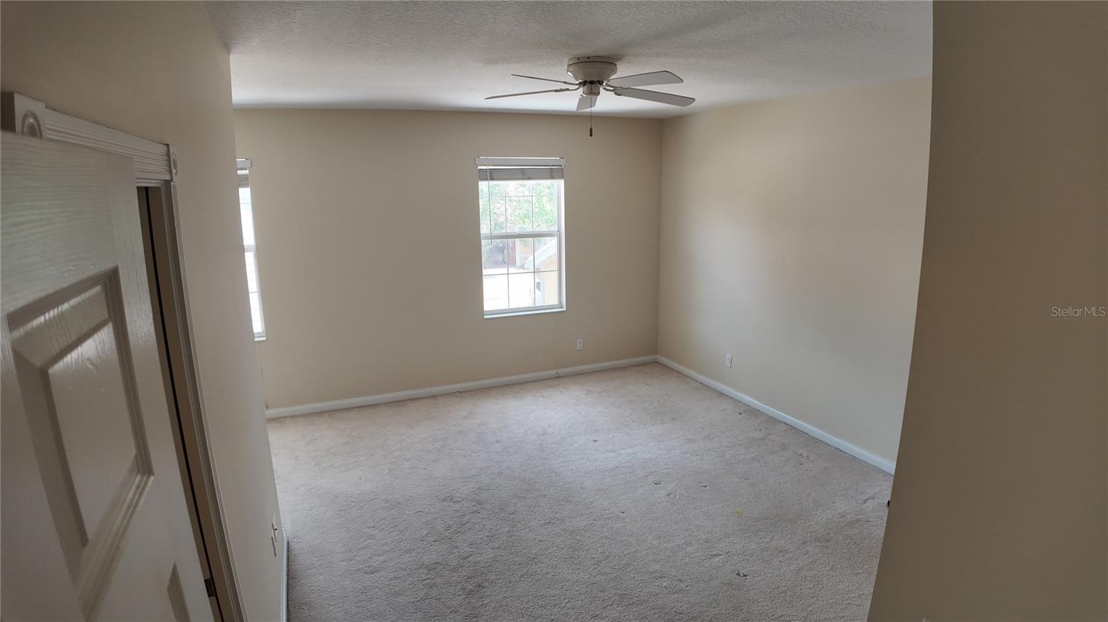 Image 23 of 45 For 8561 Insular Lane