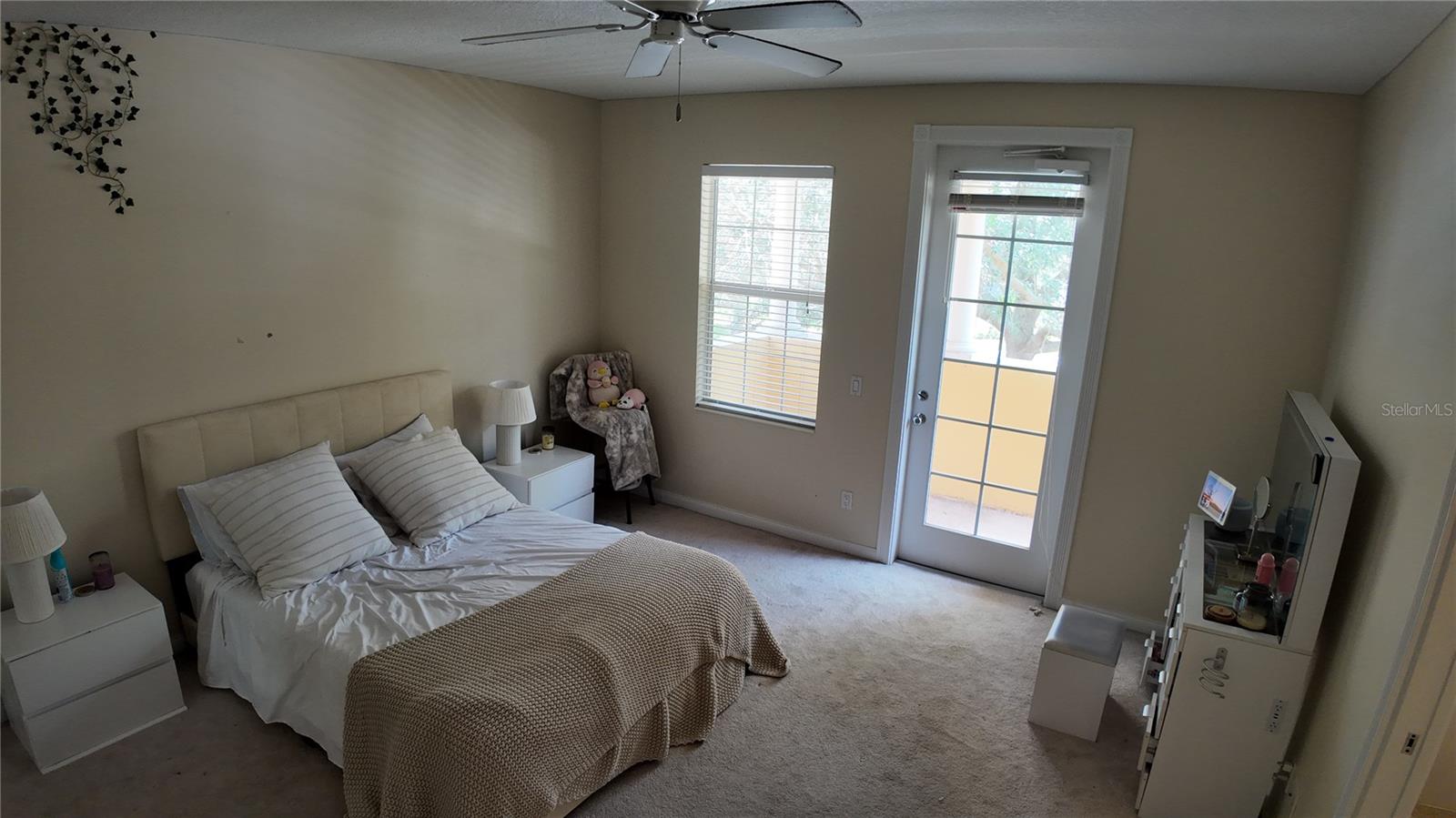 Image 26 of 45 For 8561 Insular Lane