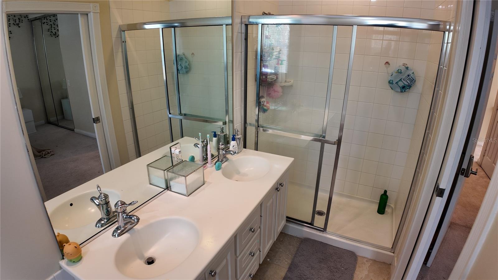 Image 28 of 45 For 8561 Insular Lane