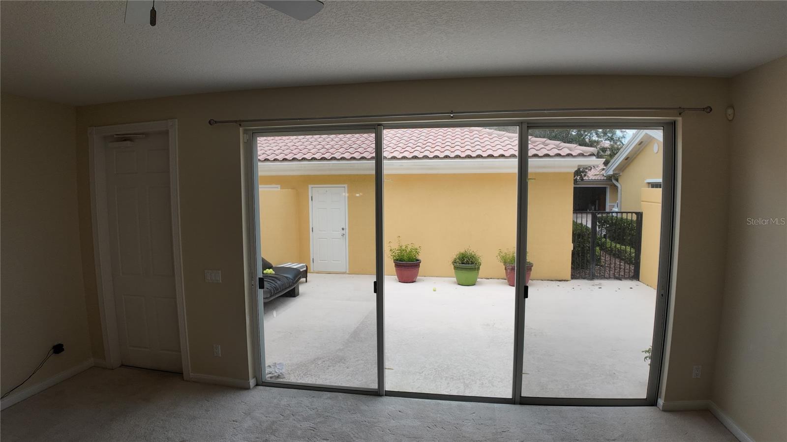 Image 31 of 45 For 8561 Insular Lane