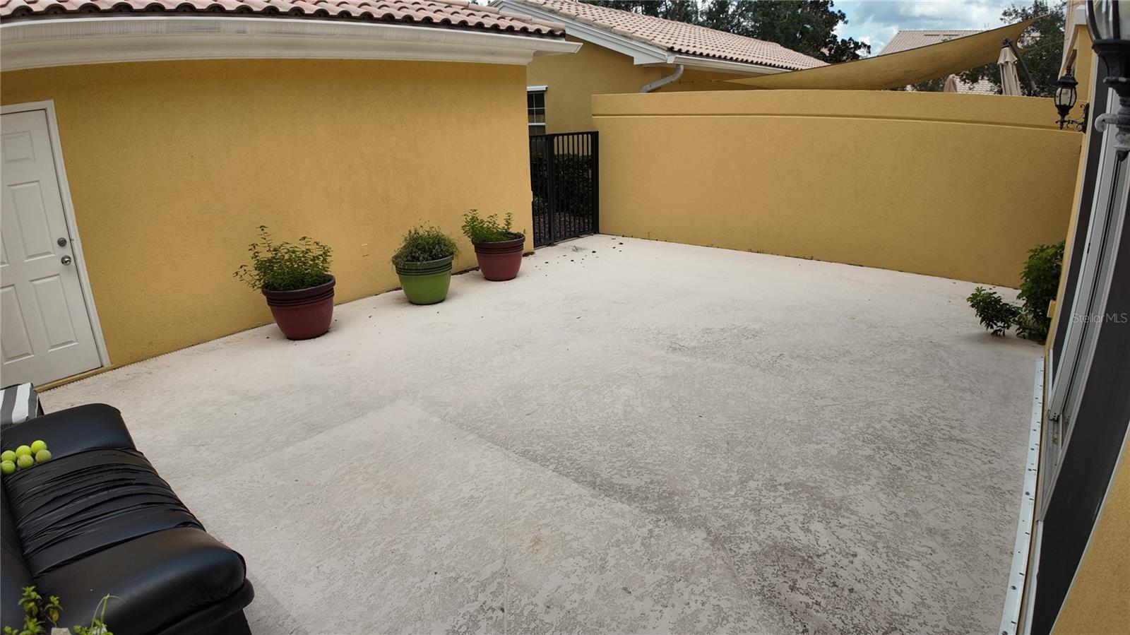 Image 32 of 45 For 8561 Insular Lane