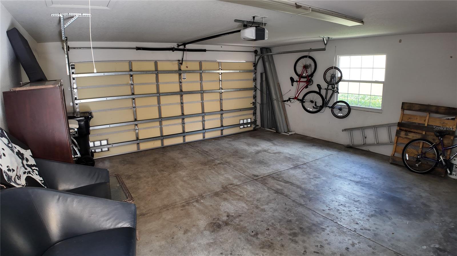 Image 35 of 45 For 8561 Insular Lane