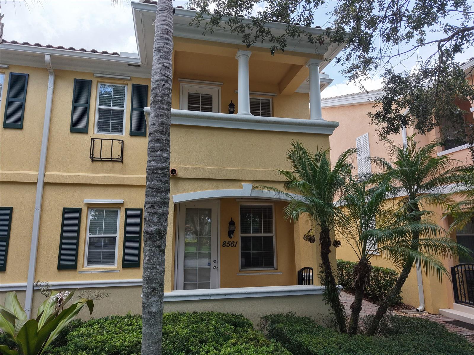 Image 4 of 45 For 8561 Insular Lane