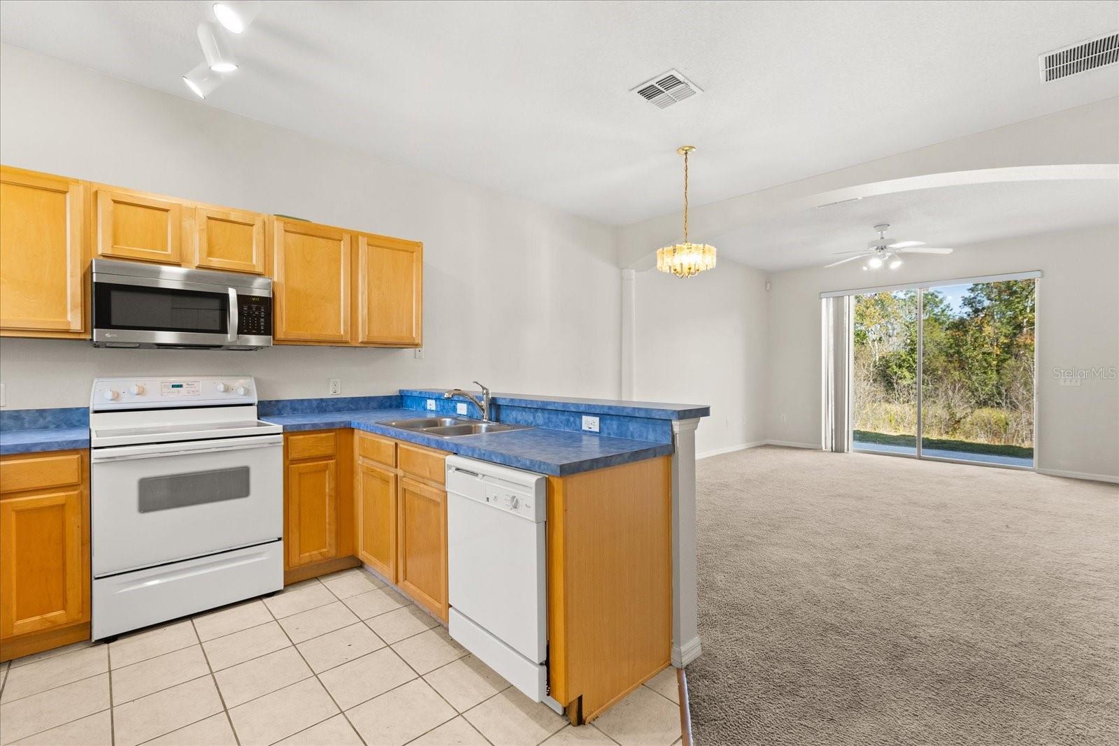 Image 3 of 25 For 214 Monroe Circle