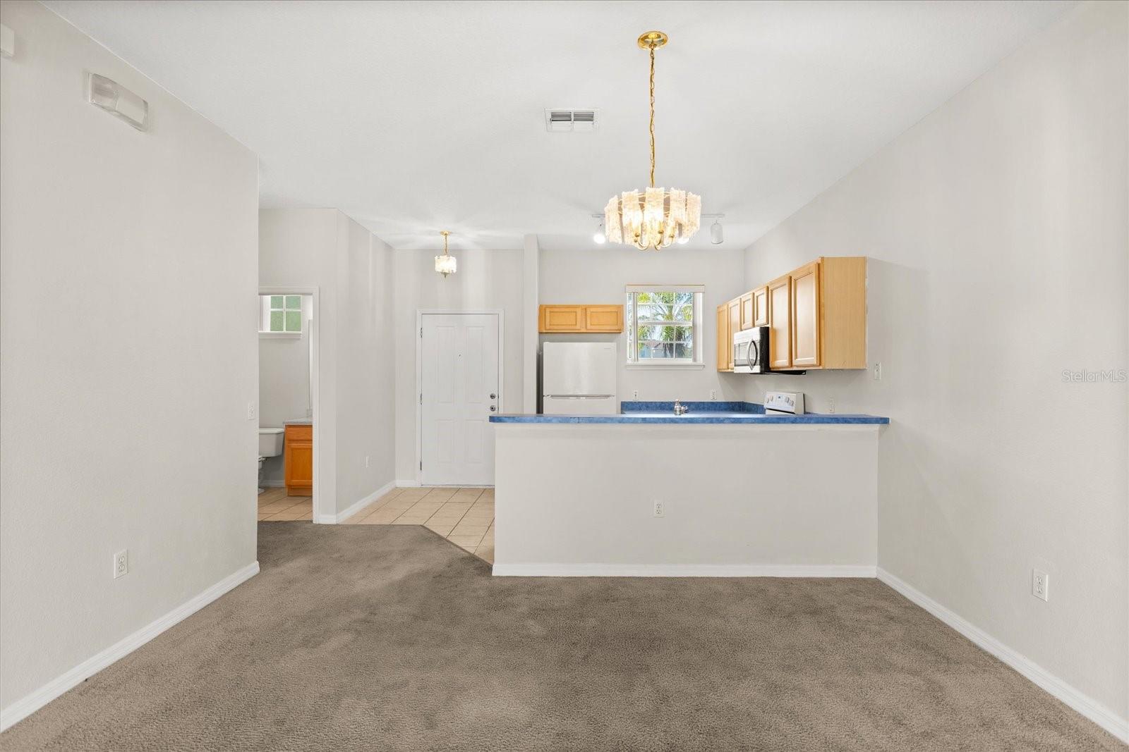 Image 5 of 25 For 214 Monroe Circle