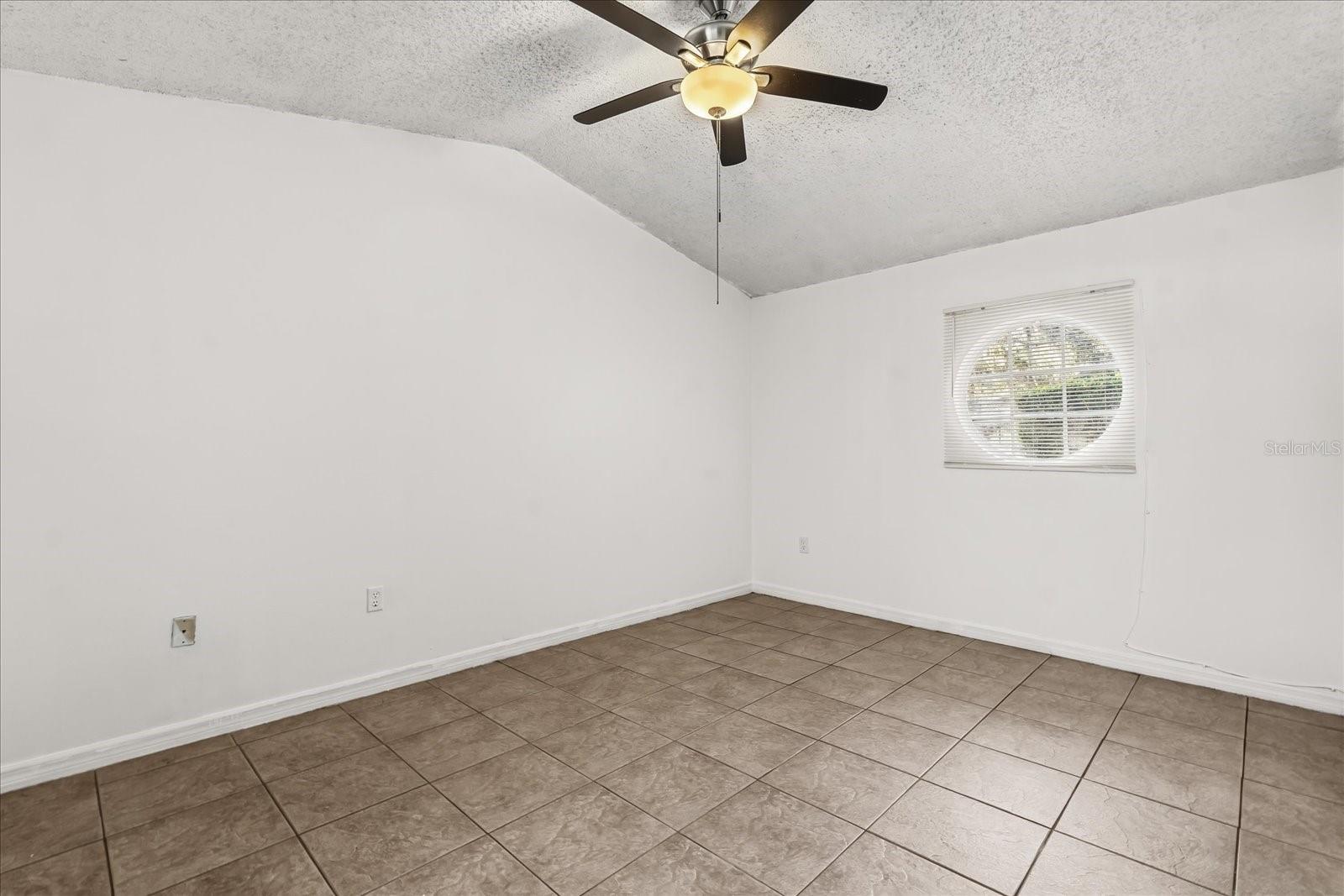 Image 13 of 23 For 1621 Emily Court