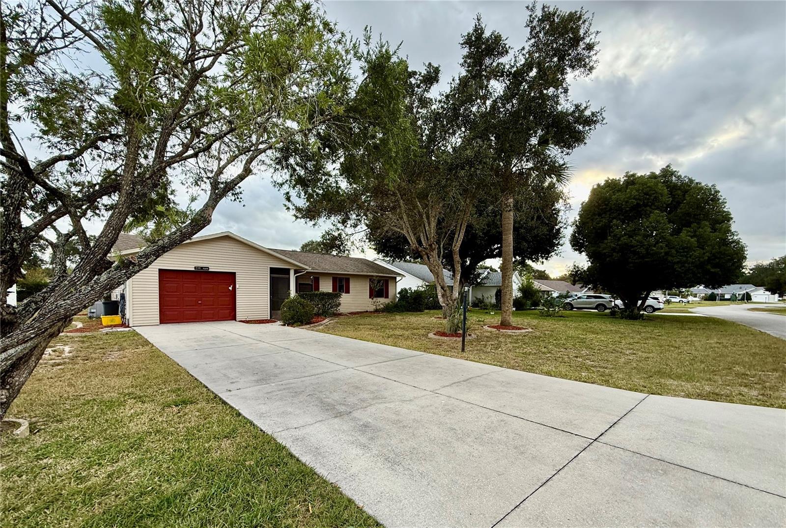 Image 22 of 29 For 2105 Greenlaw Court 2105