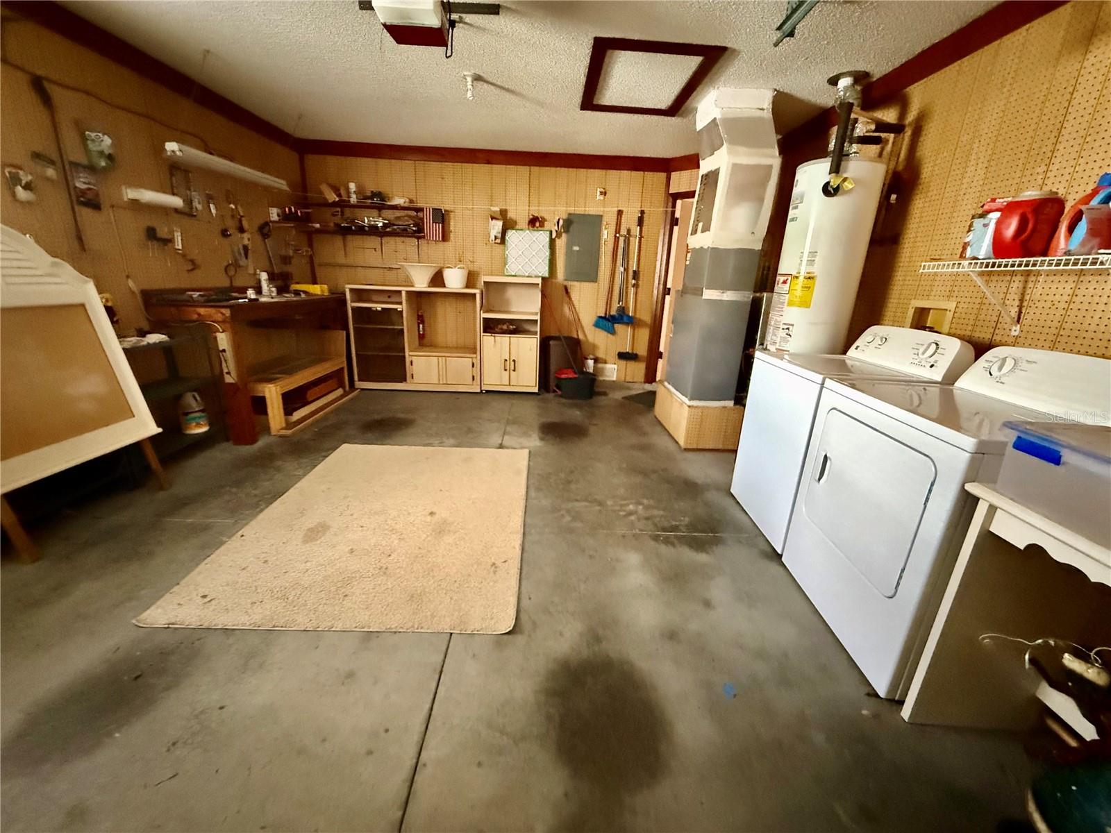 Image 23 of 29 For 2105 Greenlaw Court 2105