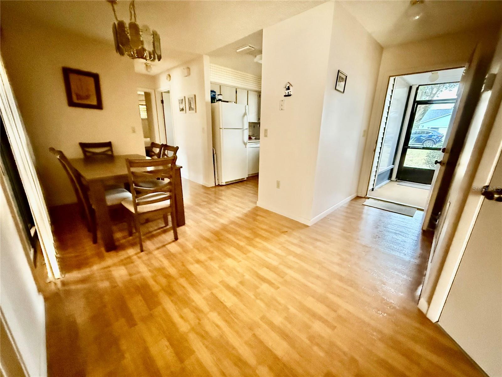 Image 9 of 29 For 2105 Greenlaw Court 2105