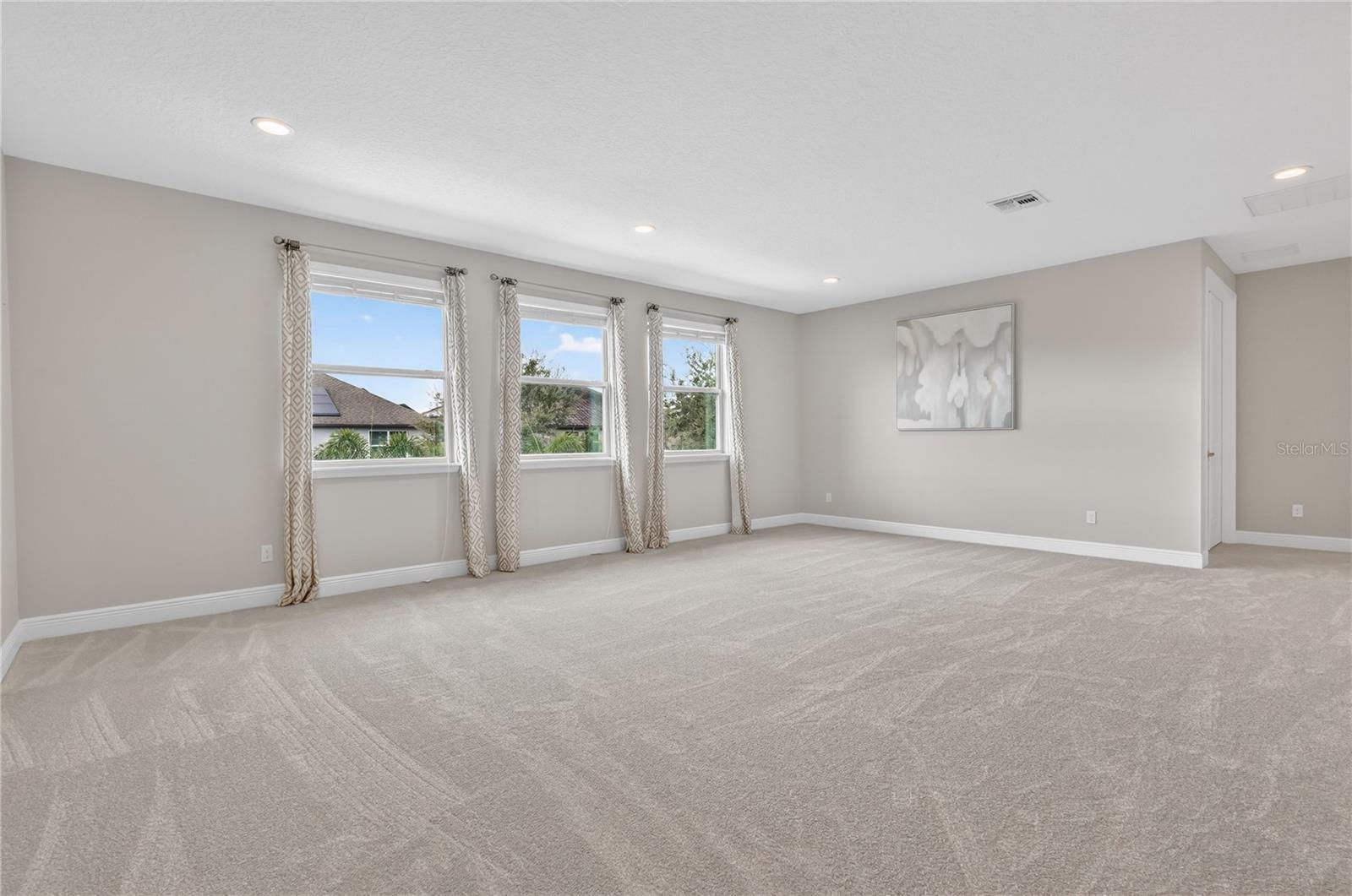 Image 62 of 97 For 16636 Broadwater Avenue