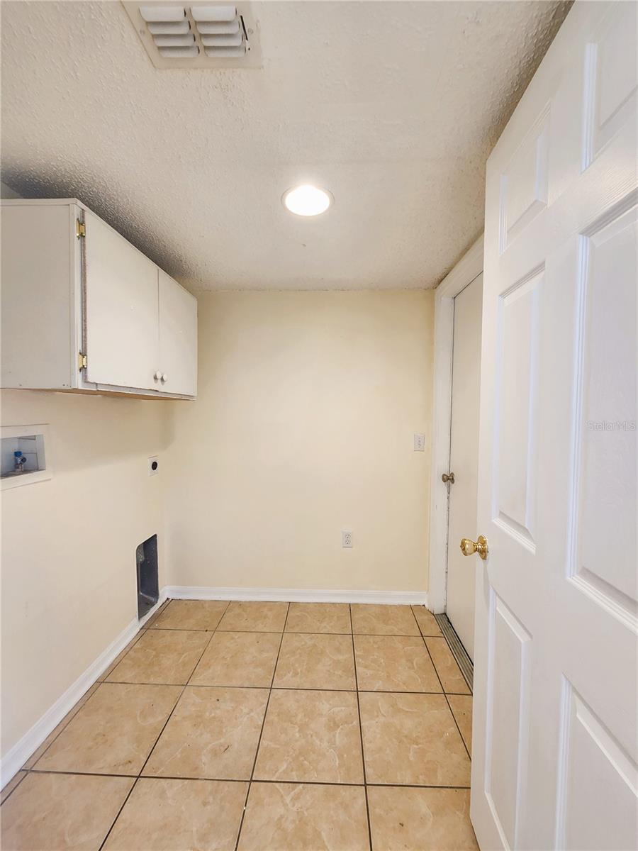 Image 16 of 21 For 441 Gannet Court