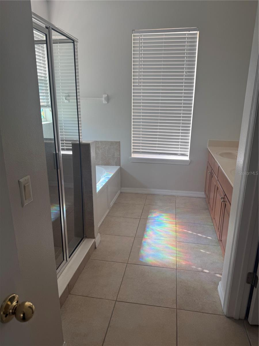 Image 17 of 18 For 2931 Saint Clair Street