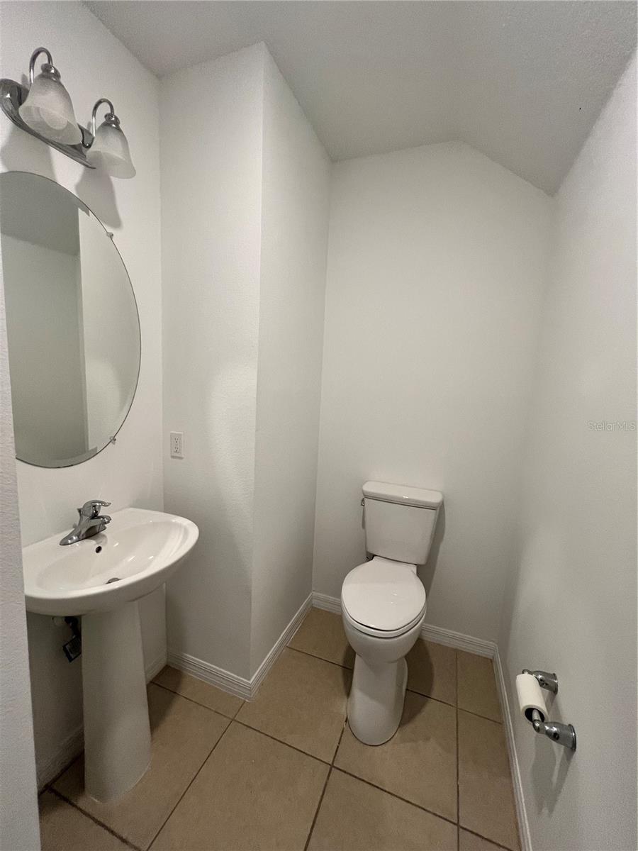 Image 14 of 55 For 3520 Beau Road